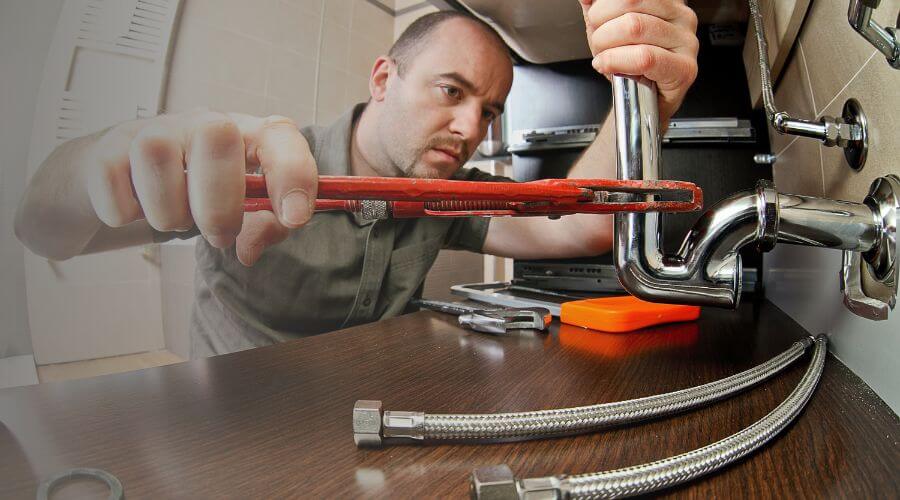 Professional emergency plumbing in Napoleon, IN